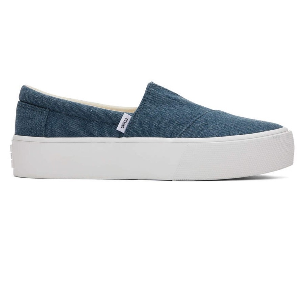 Fenix Platform Blue Denim Slip On Sneaker, Sz 8.5